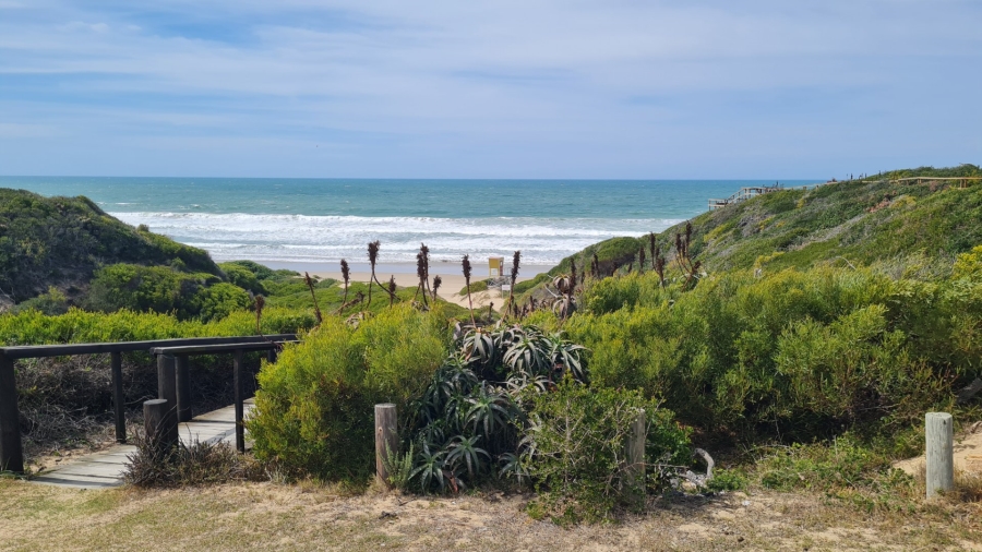 Commercial Property for Sale in Boggomsbaai Western Cape